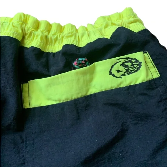 VINTAGE 90’s T & C Surf Swim Trunks - Picture 4 of 6